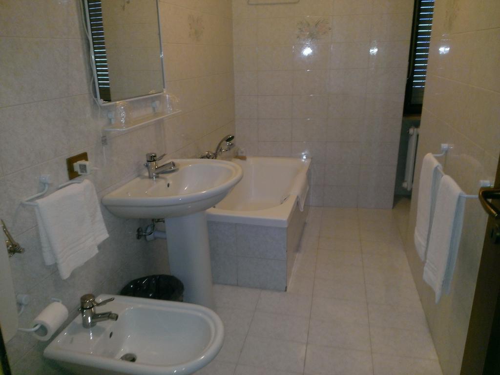 Rossobarolo Otel Dış mekan fotoğraf